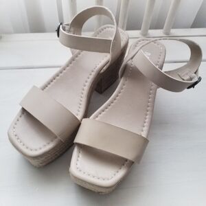 MIA Nichele Square Toe Espadrille Platform Taupe Sandals Size 8.5